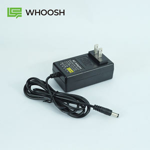 Adaptateur universel AC/DC <span class=keywords><strong>WHOOSH</strong></span> HX08-1202 12VDC 2A 24W Haute efficacité Boîtier en plastique PC pour USA/UK/EU - Product Image 1