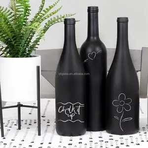 Factory wholesale customize 500ml 700ml 750ml matte black spirit glass bottle for vodka whiskey brand with cork