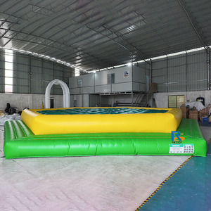 Castillo Inflable Gigante Verde <span class=keywords><strong>de</strong></span> PVC Fácil <span class=keywords><strong>de</strong></span> Instalar, Cancha <span class=keywords><strong>de</strong></span> Fútbol Personalizable para <span class=keywords><strong>Alquiler</strong></span> en Parques Infantiles - Product Image 4