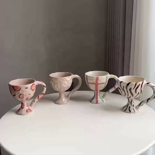Lelyi INS Light Luxury Hand-painted Ceramic Wine Glass Cute Retro Dessert Ice Cream Cup Decorative Goblet