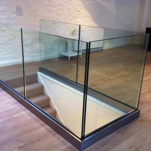 Conception de garde-corps de maison moderne Chaussure de base en aluminium en U pour verre En effet Conceptions de garde-corps de toit - Product Image 3