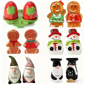 Ensemble de salière et poivrière en forme <span class=keywords><strong>d</strong></span>'homme en <span class=keywords><strong>pain</strong></span> <span class=keywords><strong>d</strong></span>'<span class=keywords><strong>épice</strong></span>s de Noël artisanal, <span class=keywords><strong>d</strong></span>écor de cuisine et salle <span class=keywords><strong>à</strong></span> manger pour les fêtes de Noël - Product Image 6
