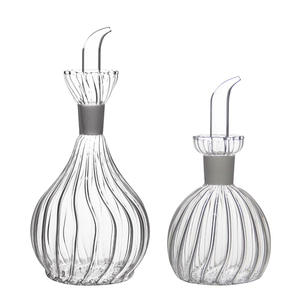 Fabricant <span class=keywords><strong>Pot</strong></span> de <span class=keywords><strong>vinaigrette</strong></span> en verre à haute teneur en borosilicate Bouteille <span class=keywords><strong>Pot</strong></span> de soja Assaisonnement scellé <span class=keywords><strong>Pot</strong></span> d'huile en verre à rayures - Product Image 6