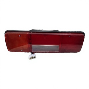 Luz Trasera para Camión Comercial Pesado Tata 613, 4 Cámaras, Lado Derecho, OEM 257454410170 261854440102 - Product Image 1