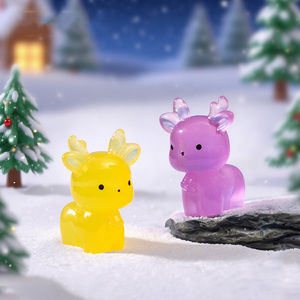 Figurines de cerfs miniatures en résine lumineuses, figurines d'animaux pour jardin, micro-paysage, aquarium, maison de poupées, décoration de Noël - Product Image 4