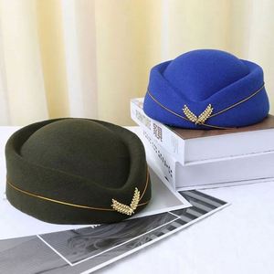 Accessoires de mode en gros : Chapeau Fedora décontracté uni pour hôtesse de l'air, style aviateur vieilli, idéal pour le quotidien - Product Image 3