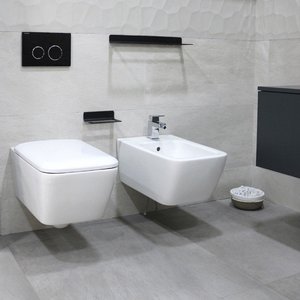 โถชำระล้างแบบแขวนผนังทรงสี่เหลี่ยม เซรามิกขัดเงาสีขาว-Geberit พร้อมชุดติดตั้ง - Product Image 1