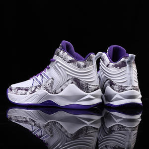 รองเท้าบาสเก็ตบอลหุ้มข้อสูงสไตล์เรโทรสำหรับฤดูหนาว  สำหรับผู้ชายและผู้หญิง  รองรับแรงกระแทก เหมาะสำหรับการฝึกซ้อมกลางแจ้ง - Product Image 4