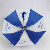 Parapluie promotionnel moderne à ouverture automatique, pliable en 2, avec poignée en J, en polyester bleu et blanc, personnalisable avec logo, idéal pour cadeaux d'affaires