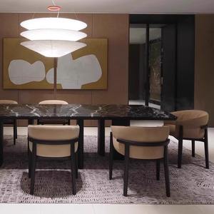 Sillón moderno con estructura de madera maciza y tapicería de terciopelo para uso en restaurantes y hoteles - Product Image 2