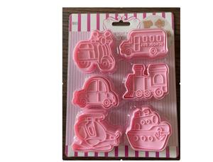 自家製クッキー用の6ピースプラスチック漫画パターン蒸しパンモデリングシュガーケーキベーキングペストリー - Product Image 5