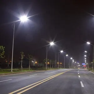 6メートルPolygon Solar Street Light Pole-溶融亜鉛メッキランプポスト、ランプ列