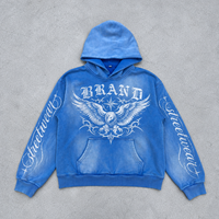 Sweat à capuche personnalisé en molleton bouclette 100% coton épais, coupe oversize et carrée, avec impression DTG, épaules tombantes, délavé à l'acide et effet soleil.