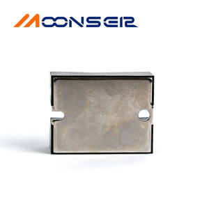 Puente Rectificador Trifásico MoonsEir M50100TB1600 de Montaje en Chasis con Orificio Pasante para Generador Diésel - Product Image 4