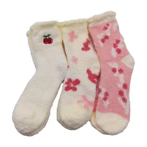Kış kadın sevimli canlı renk çorap özel renkli çorap bayan bulanık yumuşak sıcak tutan çoraplar