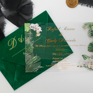 การ์ดเชิญอะคริลิคเคลือบทองคำสุดหรู พร้อมชุดการ์ดเชิญกำมะหยี่สีเขียว สำหรับงานแต่งงานสุดหรูหรา - Product Image 2