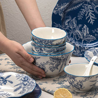 Vaisselle en porcelaine vintage de couleur bleuâtre, bols et assiettes en céramique de qualité supérieure, motif végétal, forme irrégulière, usage domestique