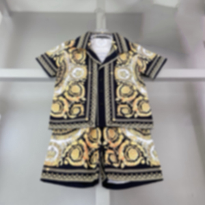 Set Estivo di Lusso per Ragazzi: T-shirt e Pantaloncini in Cotone con Motivi Geometrici, Stile High Street, Abbigliamento Casual da Spiaggia - Product Image 2