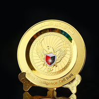 Fabricant de plaques métalliques décoratives, plaque personnalisée OEM, support de tasse en bois, plaque de trophée dorée, plaque de récompense souvenir en relief, médaille