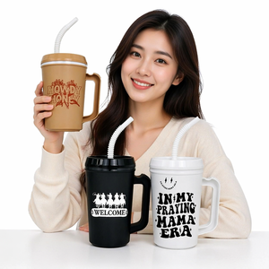 Tazza da camionista Crazy Bison da 22oz con manico e cannuccia, personalizzabile/ingrosso - Product Image 3