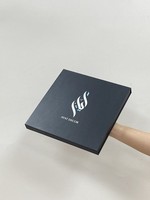 Boîtes magnétiques de cadeau noir de conception spéciale de tendance chaude emballage en papier mince boîtes personnalisées d'emballage de bijoux