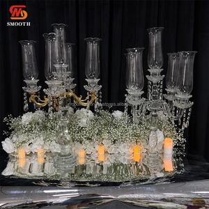 Candelabro de cristal elegante de 5 brazos suave para eventos y fiestas del Día de San Valentín Candelabro de decoración de mesa elegante - Product Image 1