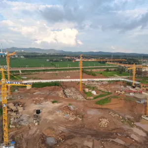 Lifiing Maschinen 8 Tonnen Turmkran neues Produkt 2023 bereitgestellter gebrauchter Turmkran in Dubai Turmkran-Preis