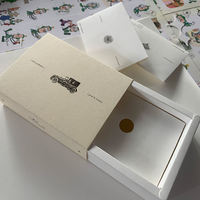 Boîtes rigides à tiroir coulissant personnalisées de luxe, emballage écologique biodégradable avec impression CMYK 4 couleurs pour bijoux et cadeaux
