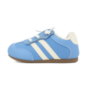 Chaussures décontractées minimalistes pour enfants - Baskets à lacets à semelle plate, baskets légères comme <span class=keywords><strong>des</strong></span> nuages, vêtements de sport polyvalents pour tous les jours - Product Image 4