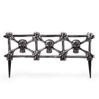 Décorations d'extérieur pour Halloween : Accessoires de cour, clôture de jardin avec cartes, citrouilles et squelettes, pour une ambiance effrayante