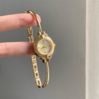 Jam Tangan Gelang Dial Kecil Mini Jam Tangan Wanita Gaya Retro Gelang Tipis