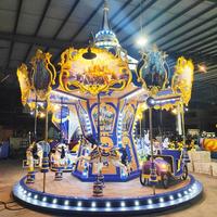 Manège de parc d'attractions, carrousel à chevaux, manège électrique, chevaux de carrousel