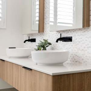 Mueble de Baño de Diseño Moderno y Lujoso con Gabinete de Almacenamiento de Concreto, con Espejo - Product Image 4