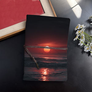 Cuaderno hecho a mano A6 con cierre de corbata Vintage 160 páginas Gran regalo de cumpleaños para prometido E con Sun Sea Waves y Red Sky Prin - Product Image 2