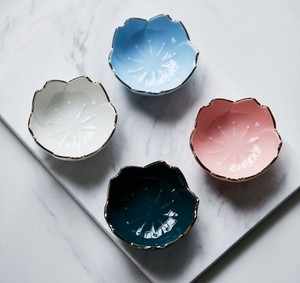 Plato de Pescado de Porcelana Fina con Diseño de Flor de Cerezo Sakura, para Salsas, Aderezos o como Adorno para Fiestas y Cocina - Product Image 2