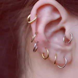 Kleine Creolen für Frauen Minimalist ische Piercing Knorpel Ohrringe Gold Farbe Edelstahl Modeschmuck Großhandel LAMOON