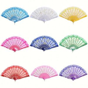 พัดพับลายลูกไม้สีดำสไตล์วินเทจสำหรับผู้หญิงและเด็กผู้หญิง พัดมือทำจากไม้ไผ่แบบพกพา ลายเพ้นท์ เหมาะสำหรับงานเทศกาล/ปาร์ตี้/งานแต่งงาน/ของขวัญ - Product Image 4