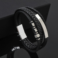 Bracelet en cuir tressé multicouche style punk classique avec perles d'espacement en acier inoxydable et fermoir magnétique, bracelet en cuir noir pour homme, idéal comme cadeau
