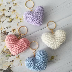 Porte-clés Cœur au Crochet Fait Main Rose Rouge Tressé Léger Mignon Cadeau Saint-Valentin Meilleure Vente Porte-clés Cœur Tricoté à la Main - Product Image 3