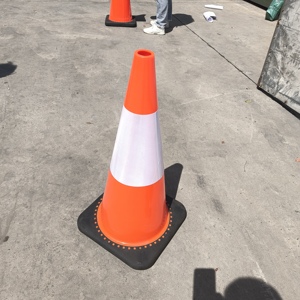 Nón an toàn nhựa <span class=keywords><strong>PVC</strong></span> màu xanh lá cây 28 "với đế nặng cho khu vực nguy hiểm - Product Image 6