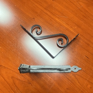 Supports d'étagère modernes en fer forgé décoratifs à fixation murale avec finition antique - Product Image 4