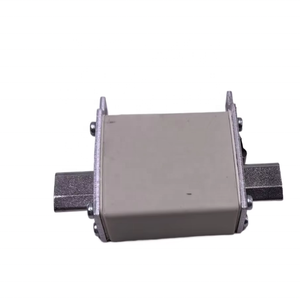 690 В 40A 170M1563D квадратный корпус, тепловой силовой предохранитель, высокопроизводительный держатель предохранителя лезвия для тепловых применений низкого напряжения - Product Image 1