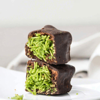 Pabrik grosir kustom permen Dubai gaya Crispy coklat Frozen Pistachio kering coklat
