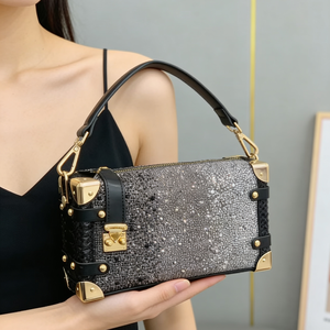 <span class=keywords><strong>Borsa</strong></span> a Tracolla da <span class=keywords><strong>Donna</strong></span> con Strass, Nuovo Design 2026 - <span class=keywords><strong>Borsa</strong></span> Box in Vera Pelle Composita con Tracolla Rimovibile - Product Image 1