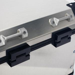 Coffre à <span class=keywords><strong>bagages</strong></span> <span class=keywords><strong>de</strong></span> moto argent, boîtier <span class=keywords><strong>de</strong></span> rangement arrière en aluminium pour moto - Product Image 6