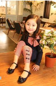 Conjunto de Dos Piezas de Ropa para Niños, Camiseta de Manga Larga y Pantalones a Rayas para Niñas de China - Product Image 3