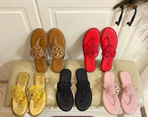 Sandalias de Verano 2026 para Mujer con Pedrería Brillante, Chanclas de Cristal, Pantuflas de Diseño de Moda al por Mayor - Product Image 1