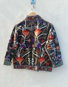 Veste boutonnée unisexe vintage en velours et coton respirant, broderie florale et animale Suzani faite à la main, style ethnique chic, cadeau idéal pour l'hiver - Product Image 2