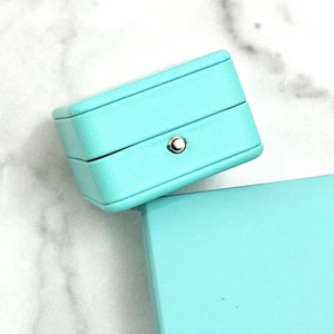 Boîte à collier en cuir PU bleu clair, boîte cadeau durable pour la Saint-Valentin et les mariages - Product Image 2
