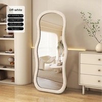 Miroir sur pied pleine longueur design vague moderne avec cadre en bois et loupe, pour chambre à coucher, fixation murale